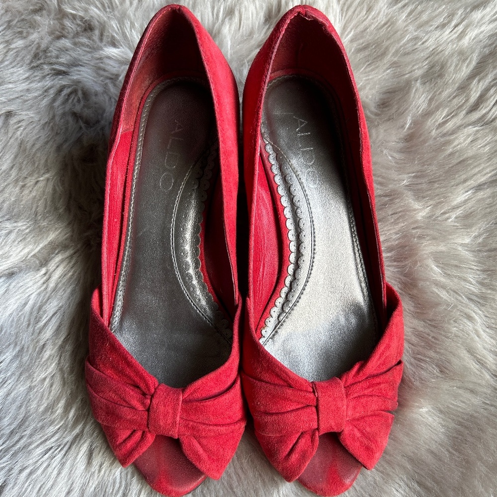 Aldo Red suede open toe shoes 👠